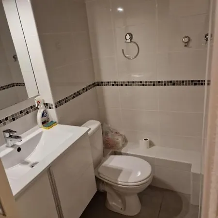 Daire Cap Pres Port Commerces Agde